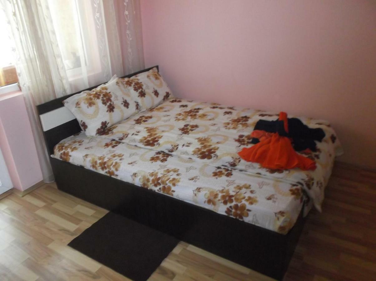 apartament 2 camere semidecomandat LA GICU Sulina Exterior foto